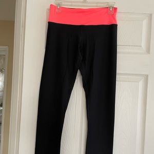 New black stretchy leggings